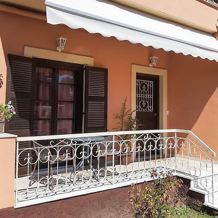 La Casa Di Volpe Apartment Alepou Luaran gambar